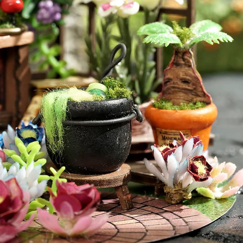 Magic Garden Gift Building Toys DIY Miniature Kits Miniature Dollhouses Desk Decoration