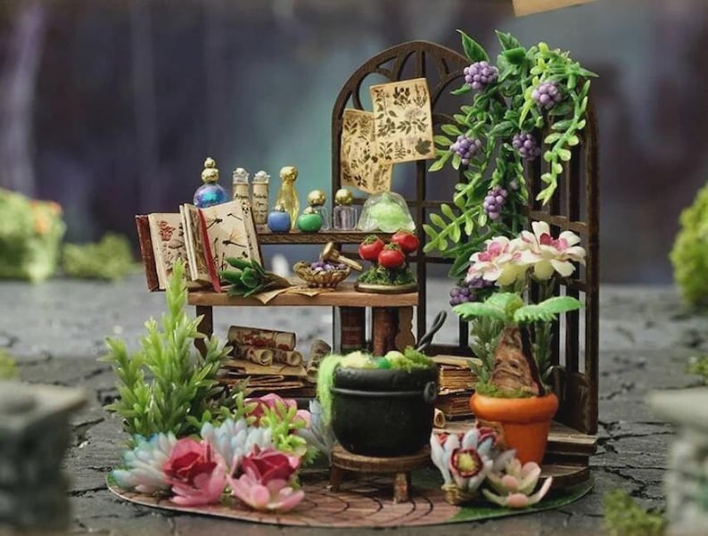 Magic Garden Gift Building Toys DIY Miniature Kits Miniature Dollhouses Desk Decoration